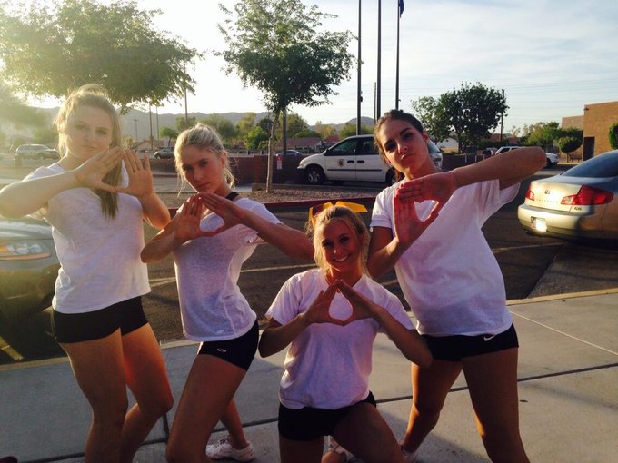 Dream team takes cheer http://t.co/q3KYDKB7Fx