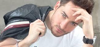 HenryLicett's tweet image. "@scarletvillalta: @HenryLicett tus ojos son otro mundo.&amp;amp;lt;3 http://t.co/GqxcBytPpx"Un Mundo donde te llevaria para hacer te feliz