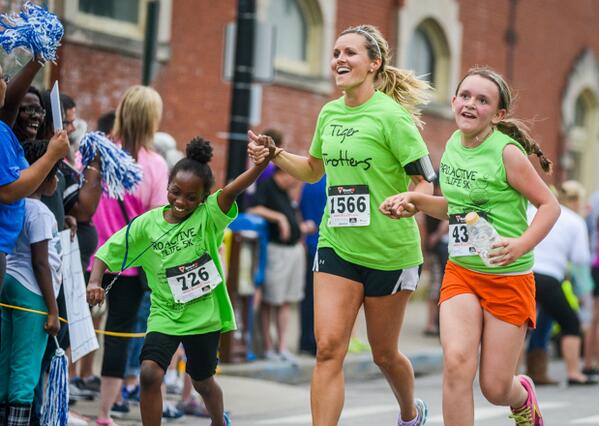 BrownHannah14's tweet photo. One of my favorite pictures from tonight's ProActive for Life 5K! Check out the rest! http://t.co/OgDehKyfrY http://t.co/uOtuWIwAuw
