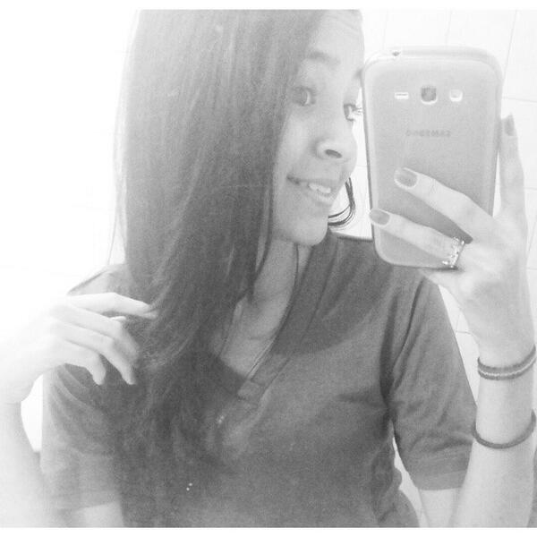 ButFirst_Selfie's tweet image. Keep the #Selfies coming! Don't forget to take a #selfie :) - See #fun #selies @ butfirstletmetakeaselfie.com