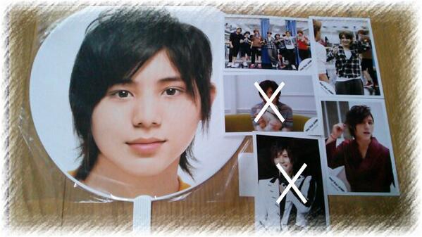 amy8217's tweet photo. 【拡散希望】山田涼介くんの団扇、公式写真お譲りできます。気になった方はお気軽にリプください！ #グッズ譲 #グッズ求 #JUMP #jump_求 #JUMPグッズ http://t.co/qepJE3L67V
