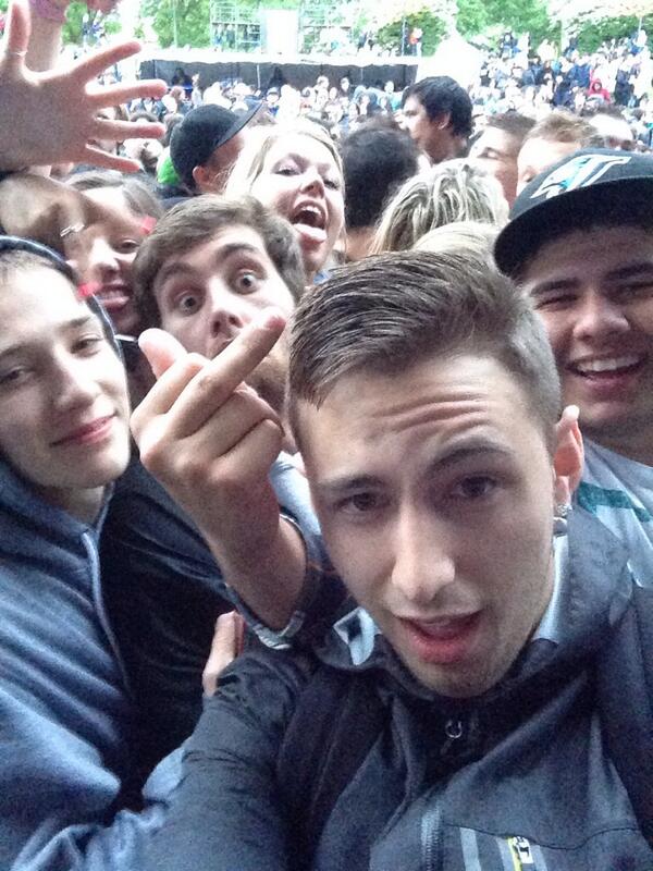 KidNamedChance's tweet image. S/o everyone at the Gambino show, all through the rain. DISPOSABLES PICS up on TheMaskedGorilla soon u may c ya self