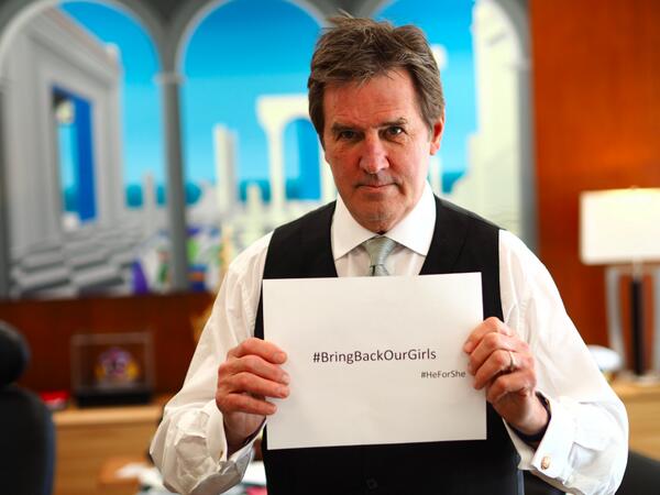 HeForShe's tweet photo. Txs #RickGoings, CEO @Tupperwareusca for being a #HeForShe in #BringBackOurGirls @phumzileunwomen @ToozeC @UN_Women http://t.co/HyU4g0A5nB