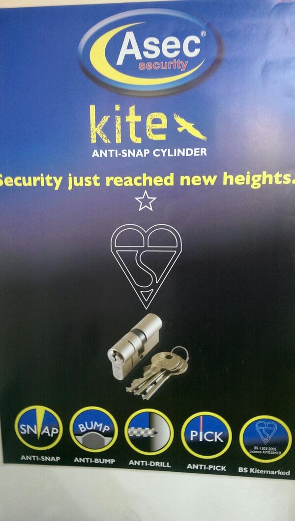 ab_locksmiths's tweet image. Fitted today for £60. #huddersfield #locksmith #keys