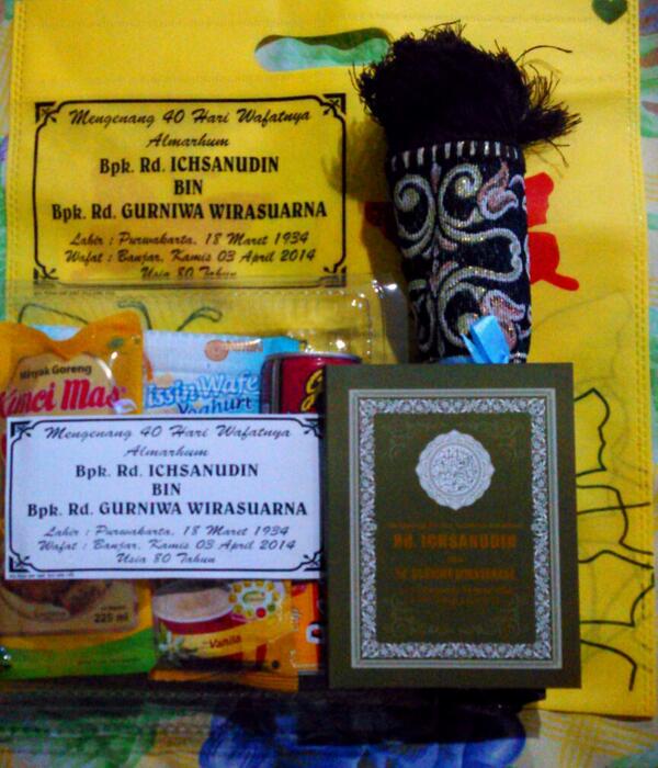 yukemelyane's tweet photo. Prepare mengenang wafatnya 40 hari ayah :') http://t.co/oIWH3mEYyU