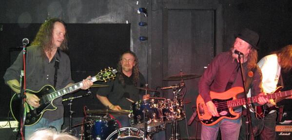 .<a href="/BuzzRocksMusic/">Buzz</a> here's a blast from the past, Buzz at the Nags 2011. Sparky &amp; Nobby wondering what Mac just played