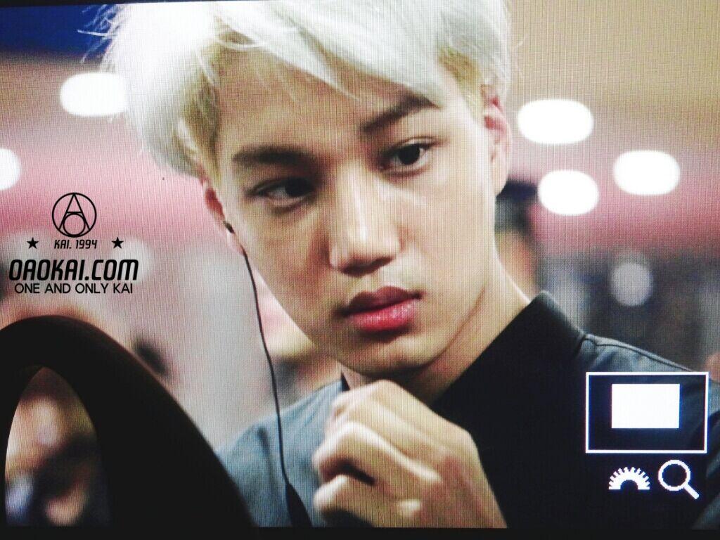 BnR3on_CUAAVXt6.jpg:large