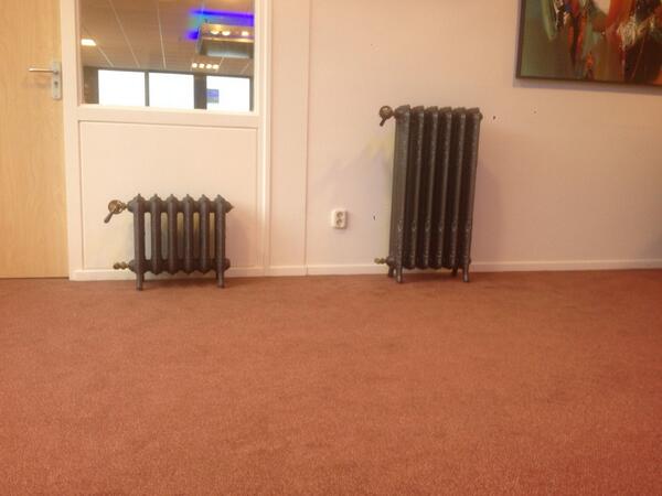 siebertinstall's tweet image. Ook nog een paar retro radiatoren opgehangen