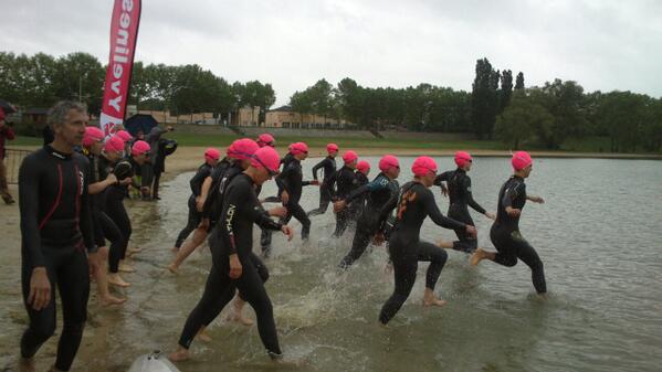 C'est parti pour les filles ! #trifeminin #triathlonienne #trinosaure