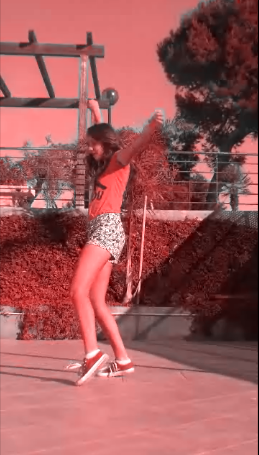 FutureDancer10's tweet image. BUENOS DÍASS !! VAMOS A POR LOS 200 ? #SabadoDeGanarSeguidores OS DEJO CON UNA FOTO DE MI BAILE !!