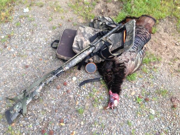 ColeStarke's tweet photo. Cole 1 turkey 0 with starke custom calls http://t.co/MpHfubDBFS