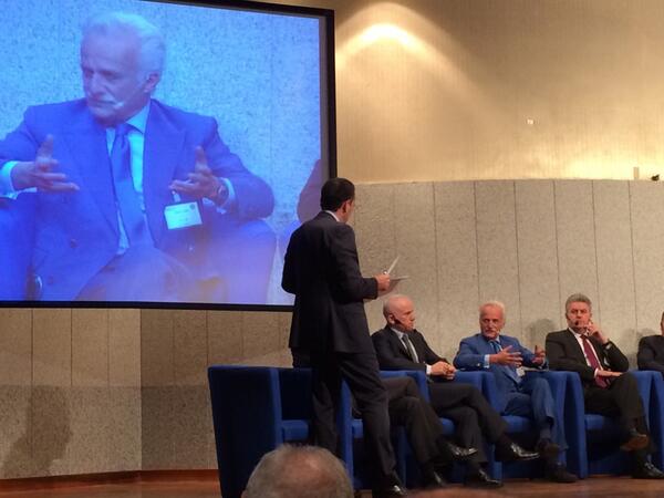 Vito Gulli Presidente Generale Conserve <a href="/asdomar/">ASDOMAR</a> interviene al Road Show dell'ABI