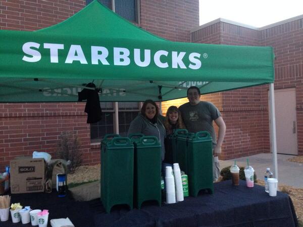 jkohanowski1's tweet photo. Coffee is on!!  Come see us at the marathon start line!! #extrashotofgood http://t.co/vEusdNmd3U