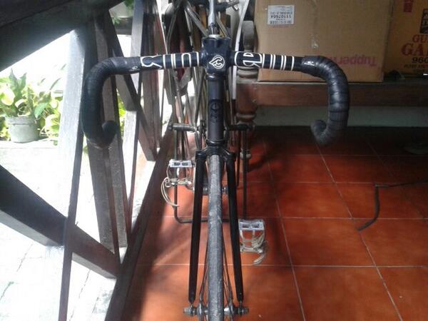 Ardhi_Qeju's tweet photo. Front view :) http://t.co/QhtD19LXwS