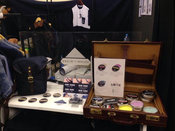 dogwoodsupply's tweet photo. @dogwoodsupply / @denimnreality / @leaveittosmith at @ilovebazaarjkt, Grand Indonesia West Mall Lv 5. See you there! http://t.co/AChnHQzneX