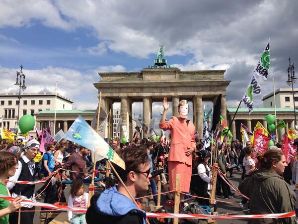 matthiasfriel's tweet photo. #eWenDemo http://t.co/spO3M4esQa
