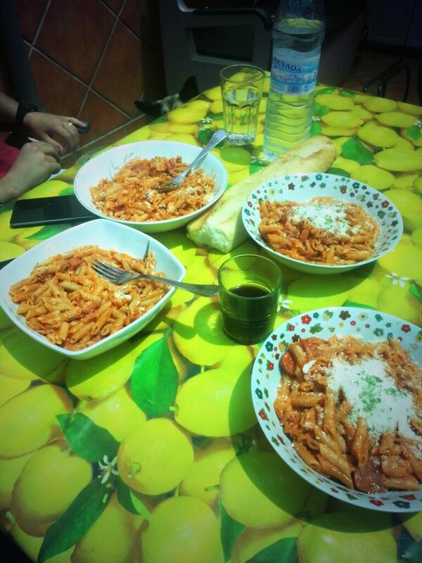 cb_miguel's tweet photo. vaya pinta nene...!! @jmorales_93  @MigueBolivar4 @josefdz93  #jozecheff http://t.co/ACO3uNFZCU