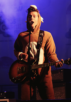 TheVampsPH's tweet photo. Maybe you need a James McVey in your feed. #BringTheVampsToPH http://t.co/xHC5gNuGcr
