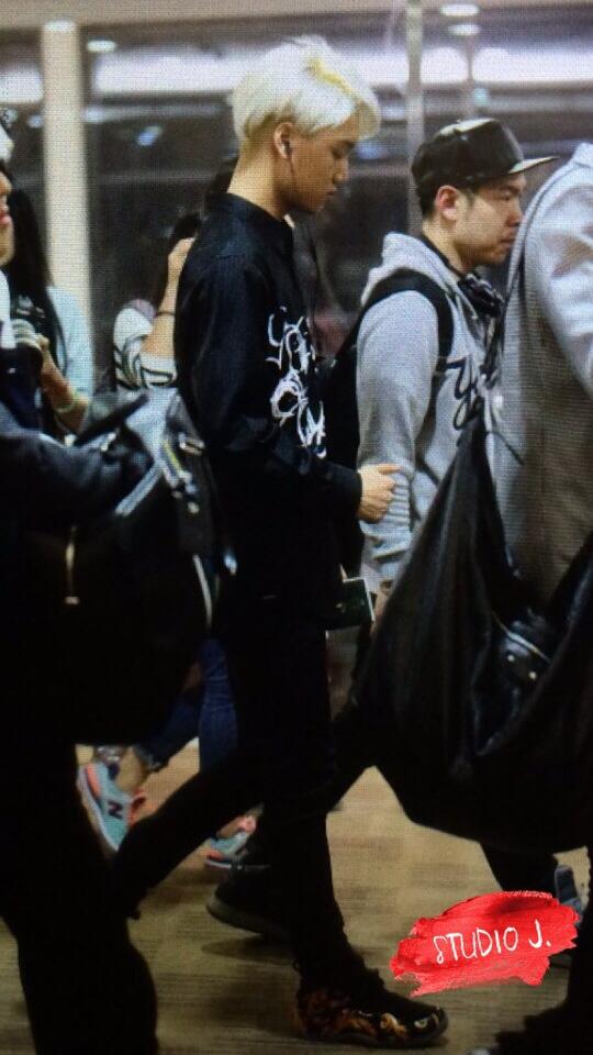 BnRzl87CMAA8oLC.jpg:large