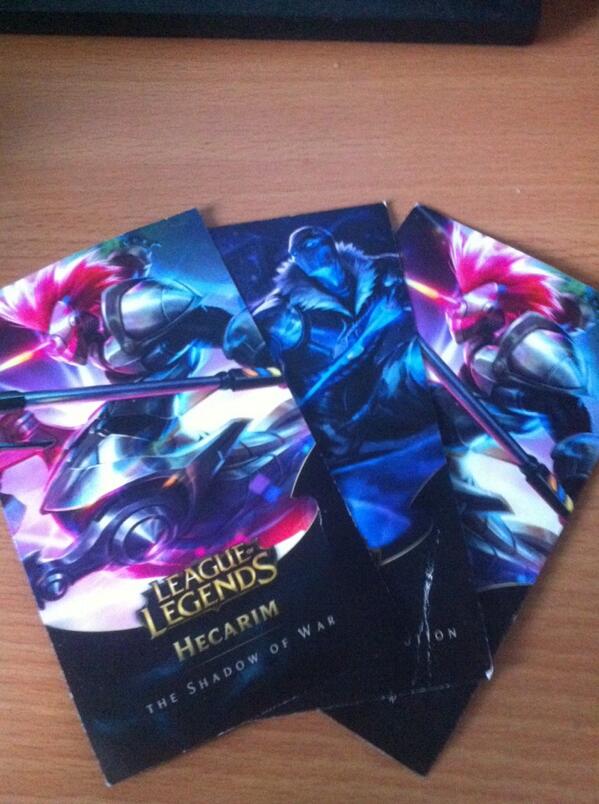 Louis_Droopy's tweet photo. I'll do a little giveaway with the skins I got from #AllStar ! RT/Fav this &amp; Following me are the rules then rdm pick http://t.co/A8sOf0lDgG
