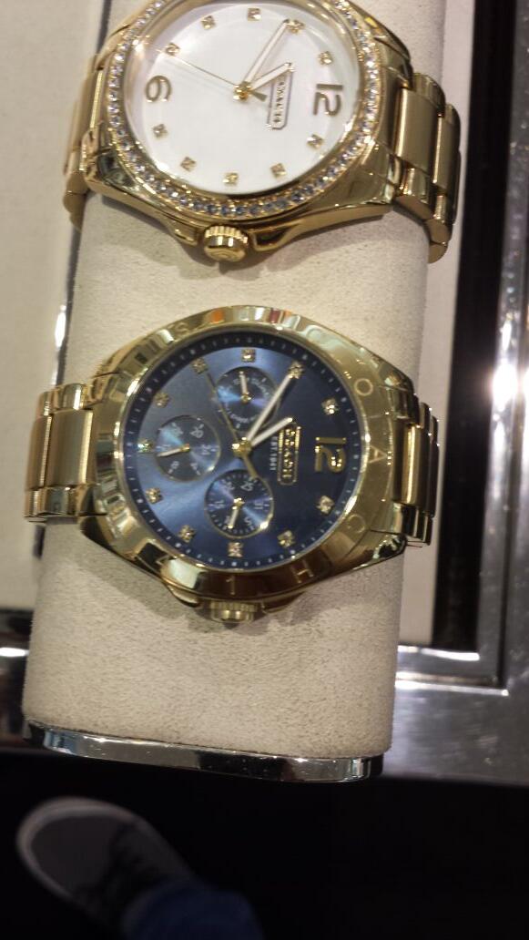 rubyrosales87's tweet image. I want This watch so bad