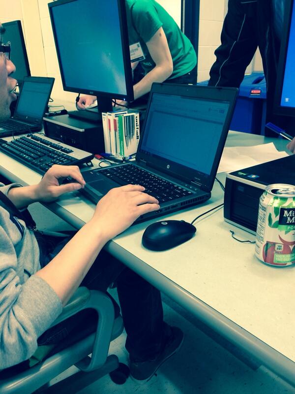 smuhackathon's tweet image. Judging the ideas and apps here at #smuhackathon #hackaweek - we will soon short list the teams for a final round!