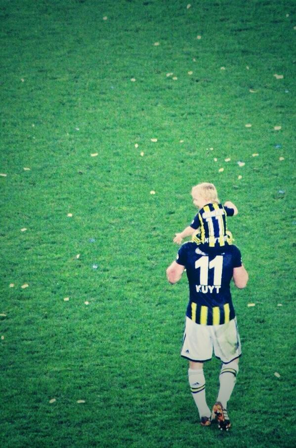 Kuyt ve Kuyt Jr. #11