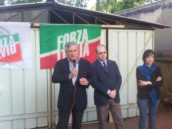 Antonio Tajani Davide Bordoni Mariacristina Masi incontro in corso. <a href="/forza_italia/">Forza Italia</a>  <a href="/masi_marcri/">Mariacristina Masi</a> @ClubFI_Ostia
