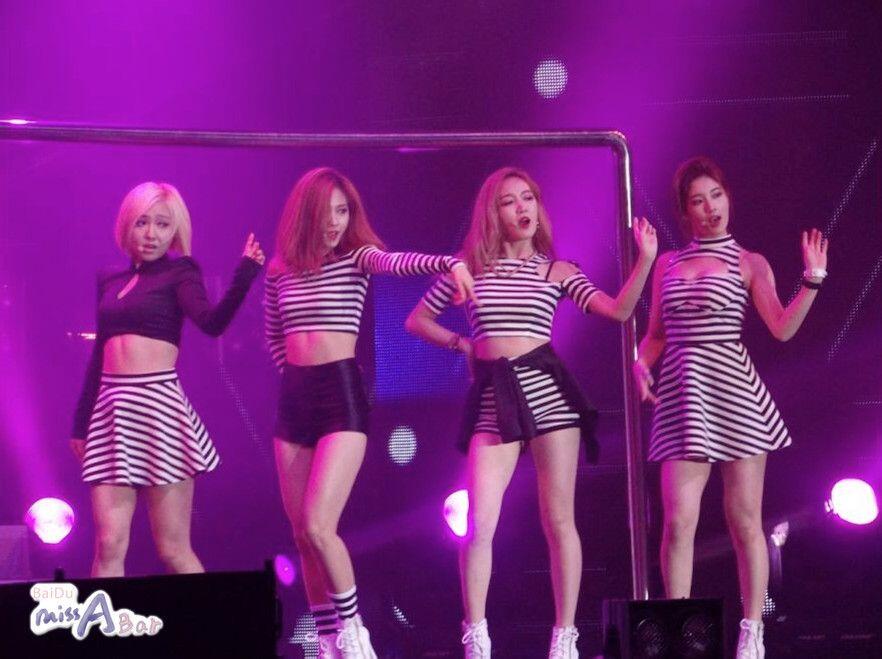 BnSJdBICMAArWcs.jpg:large