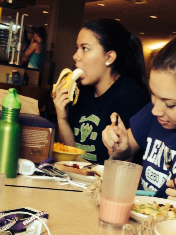 ScrantonNaners's tweet photo. First post in a while, busy starting it off right with a morning nanner http://t.co/MTbiBPkBVu