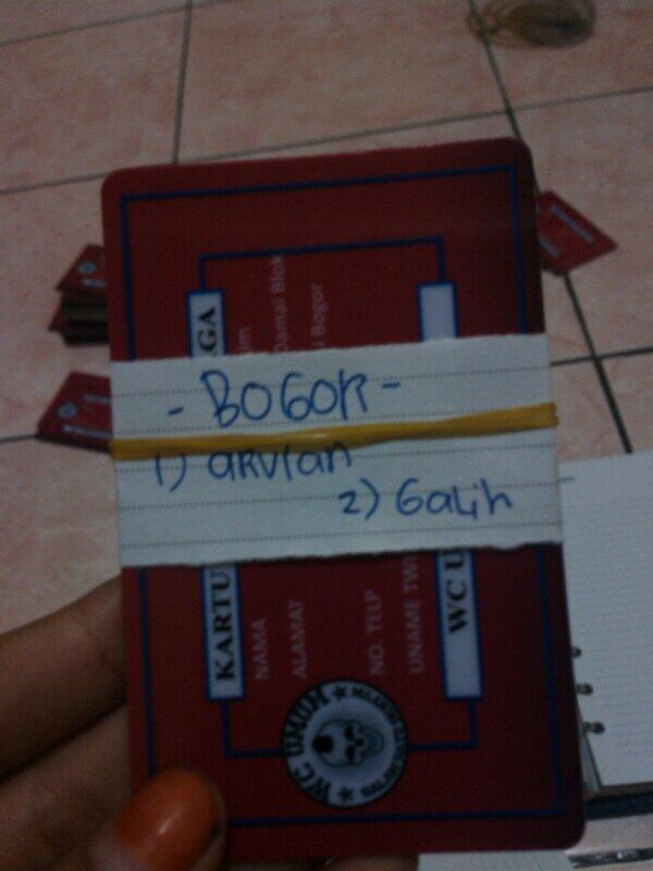 agungdwi089's tweet photo. "@WCumum_OFC: KTP WCUMUM untuk @WCumum_Boggor #SalamSatuSenyum http://t.co/ZGBPVPEwBD"saya mau dong ktp wc_umun