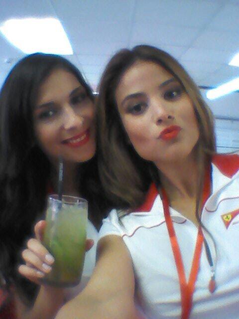 HomeMotorHome's tweet image. Después del trabajo un poquito de party #Ferrari #Montmel #mojito