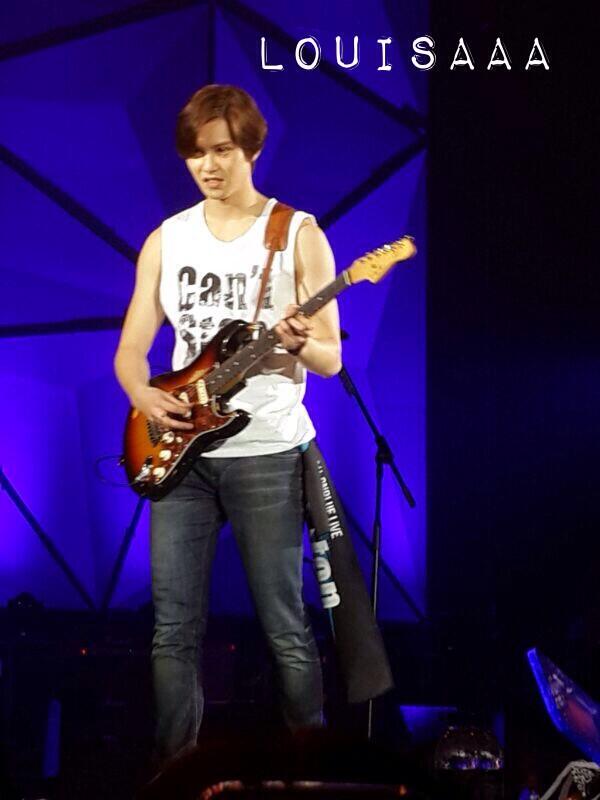 Hwacheeeks's tweet photo. #CantStopinSG http://t.co/xkRacSM9AF