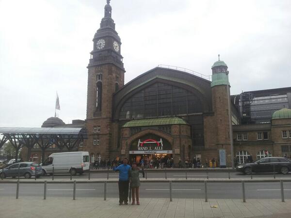 josele429's tweet image. Dos jitanos en alemania  de turismo