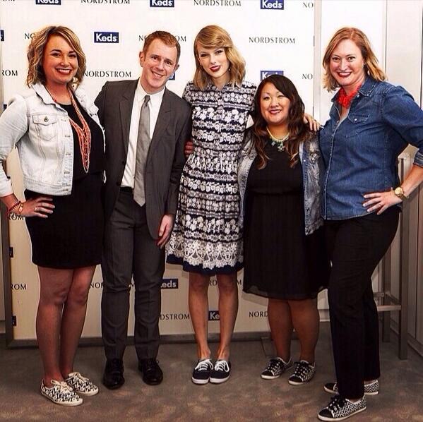 TSwiftNZ's tweet photo. Taylor at the Keds Style Icon event with more meet &amp; greet winners! http://t.co/fg00XWdOQK