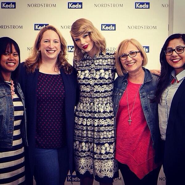 TSwiftNZ's tweet photo. Taylor at the Keds Style Icon event with more meet &amp; greet winners! http://t.co/fg00XWdOQK