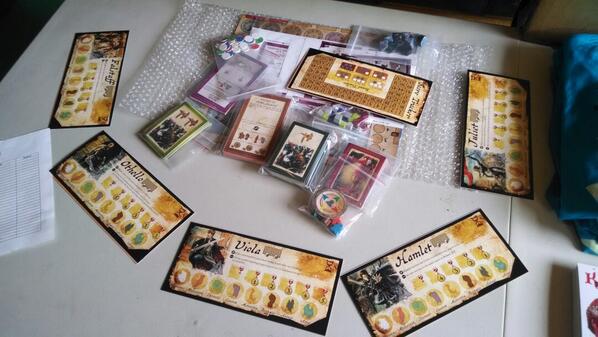 STRboardgames's tweet image. Ooooooooh! RT @KillShakespeare: And here it is: The Prototype!