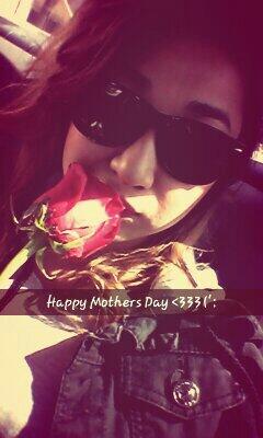 FuqkenSuu's tweet photo. Happy Mothers Day Mommy's <3 
Omw to Universal Studios (; http://t.co/FkwVW65ORE