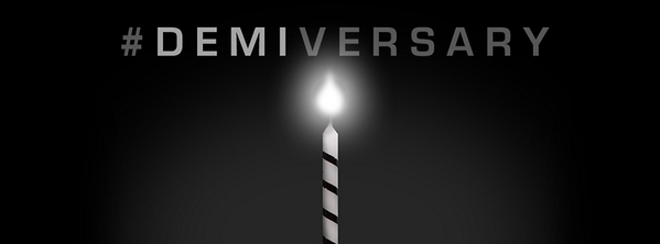 Beaa_R's tweet photo. Demi para de fazer isso com os lovatics ... #DEMIBLACKOUT #DEMIVERSARY http://t.co/KPi9KkBS4C