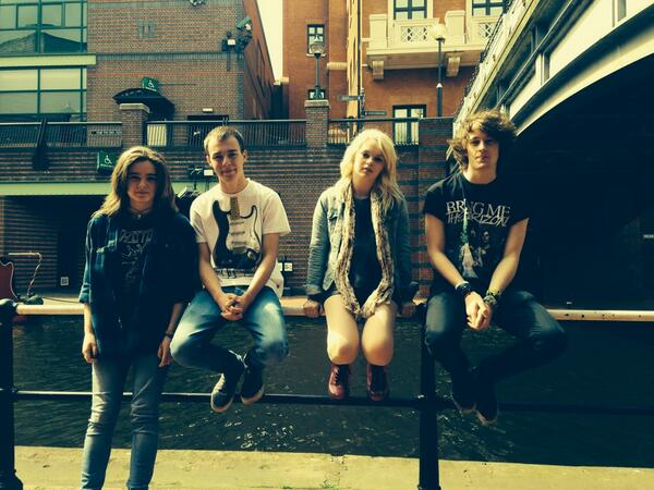 ThirdFloorUpUK's tweet photo. Introducing the new member of Third Floor Up!!! Ladas Barker!!! 🎶 http://t.co/zED1rELq4P