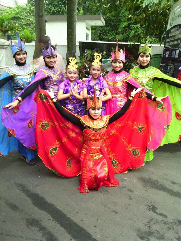 Penasaran sama penampilan mereka? Buruan datang kesini..