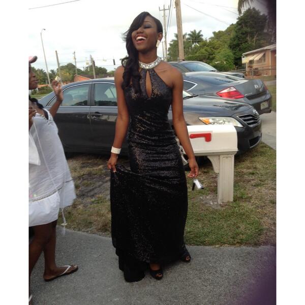 Kamhanna_'s tweet image. My cousin look beautiful 😻✨🙈 #2K14 #TurnerTech