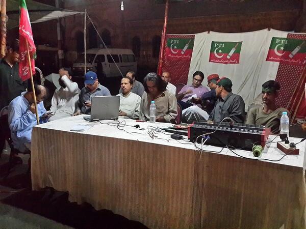 PTI_KHI's tweet photo. #PTI Karachi #11MayProtest Camp at Main Empress Market. http://t.co/9NX2URz9oj