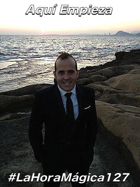 TheCryptoSquire's tweet photo. Ama tu forma de ser, nadie dijo que tenías que caerle bien a todo el mundo.. Aquí empieza #LaHoraMagica127 http://t.co/yGgNnjH2e3