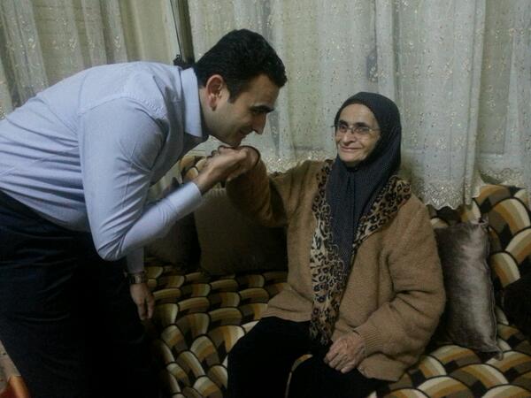 musacevik3542's tweet photo. Annemin ve tüm annelerin anneler günü kutlu olsun nice senelere. . http://t.co/kcj4gGlbib