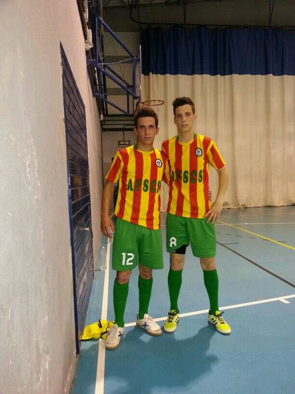 noel466's tweet photo. Cn un crack! @Manu24Mor http://t.co/3Adxy1ori1