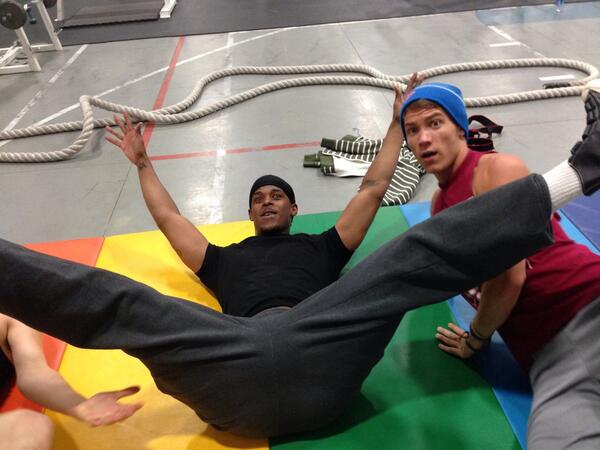 GreggWayans's tweet photo. #RainbowMatt
#WeirdPose 
#PauseMynigg http://t.co/NY5GpYwgi8
