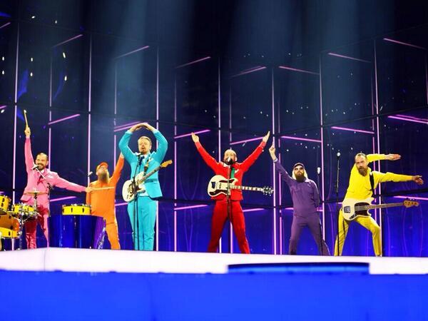 MejoresTwits's tweet image. Soy una taza, una tetera, una cuchara, un cucharón....