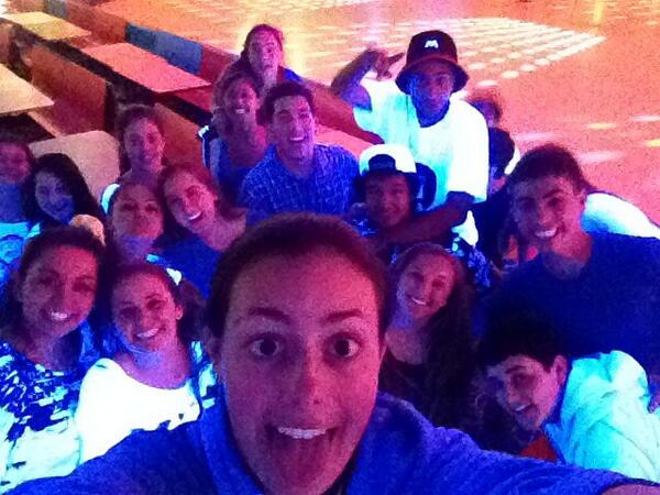 EverythingBAYGL's tweet photo. BAYGL is ready to party at roller kingdom! http://t.co/NM6FLQpPu2
