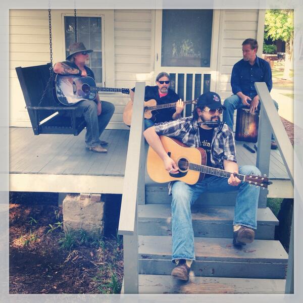 bpsessions's tweet photo. Powder Mill Birthplace Session #powdermill #birthplacesessions #mtyupelo @PowderMillBand http://t.co/Nz7rz1GfBX